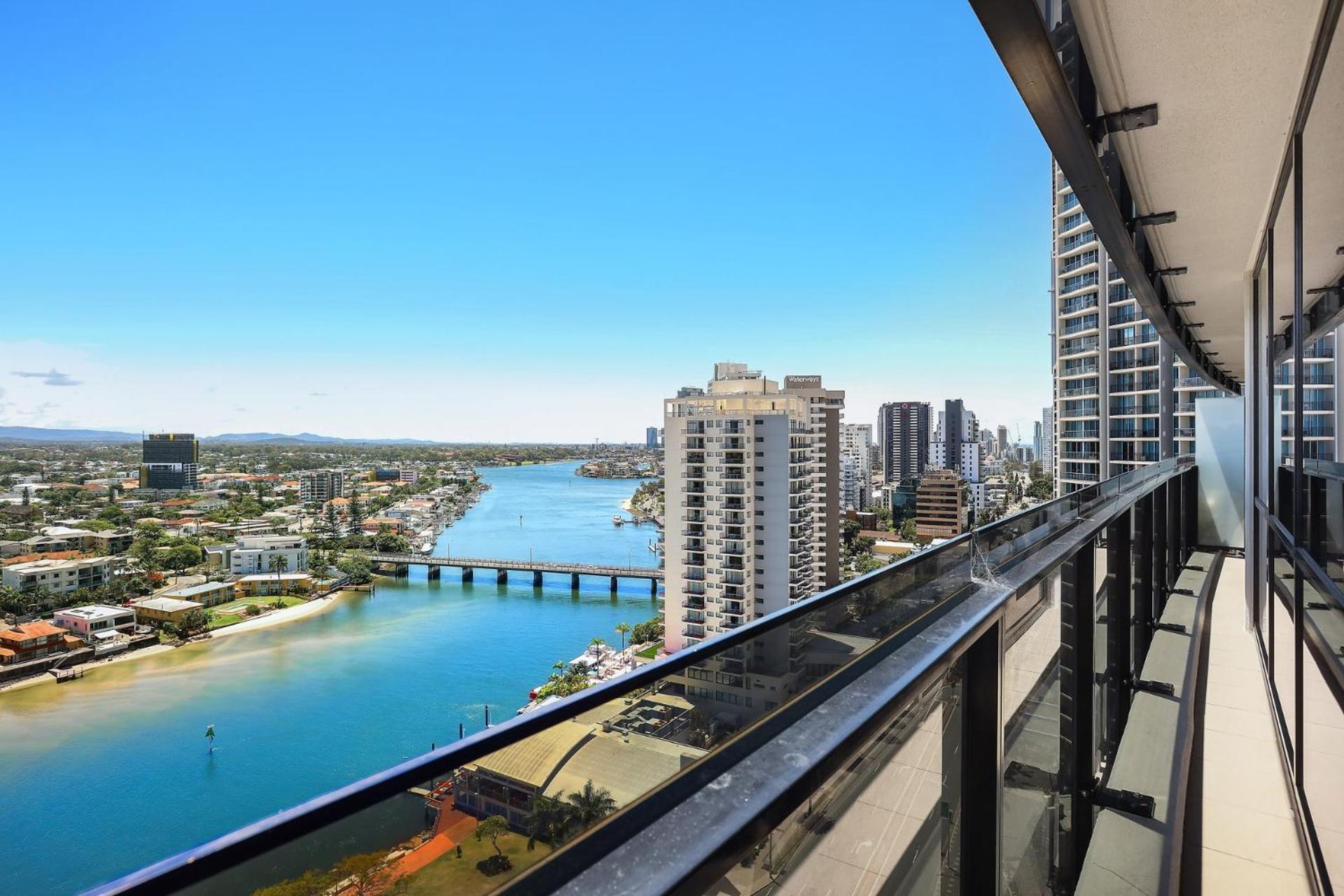 Circle On Cavill 2, 3, 4 & 5 Bedroom Skyhomes & Sub Penthouses By Gold Coast Holidays エクステリア 写真