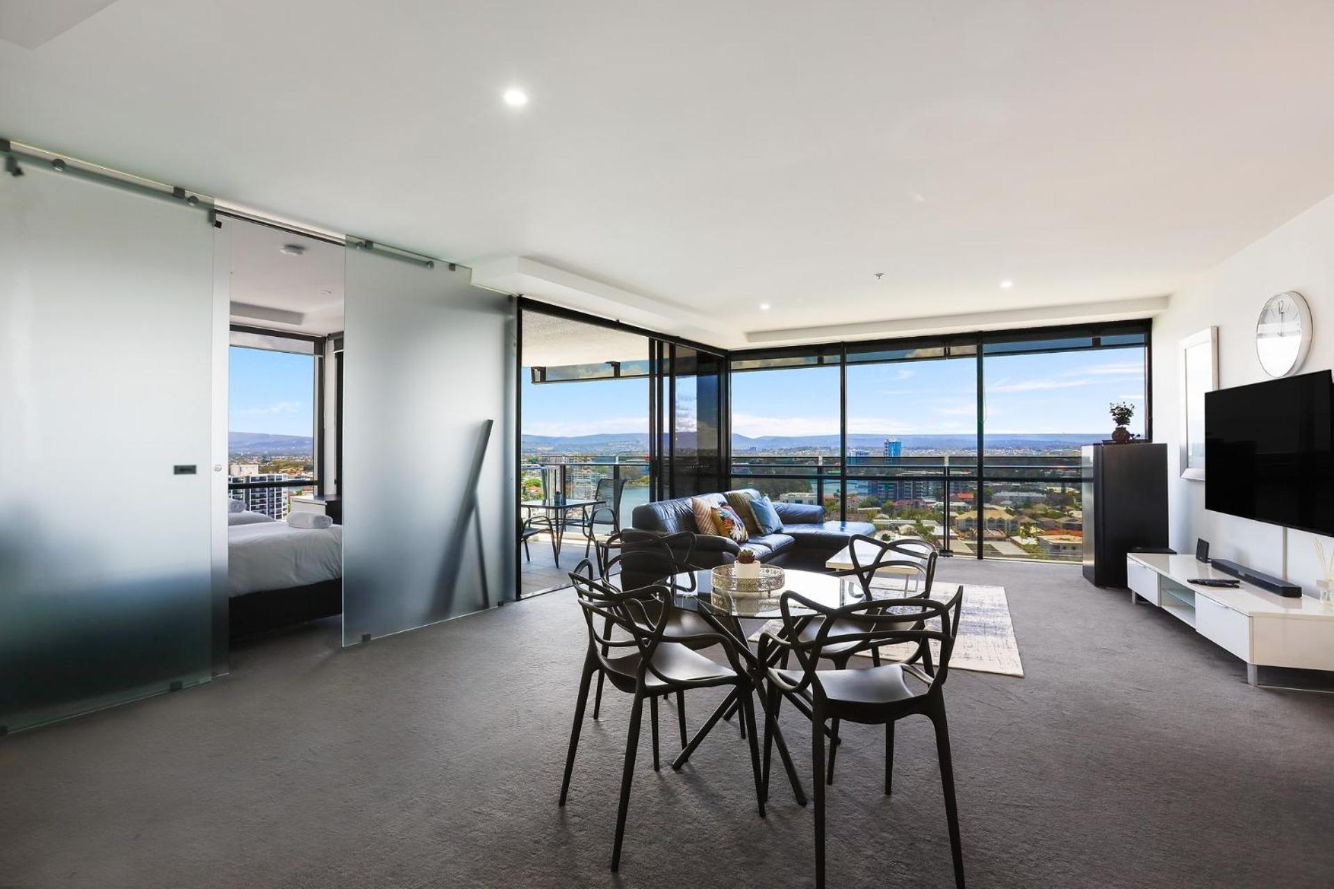 Circle On Cavill 2, 3, 4 & 5 Bedroom Skyhomes & Sub Penthouses By Gold Coast Holidays エクステリア 写真