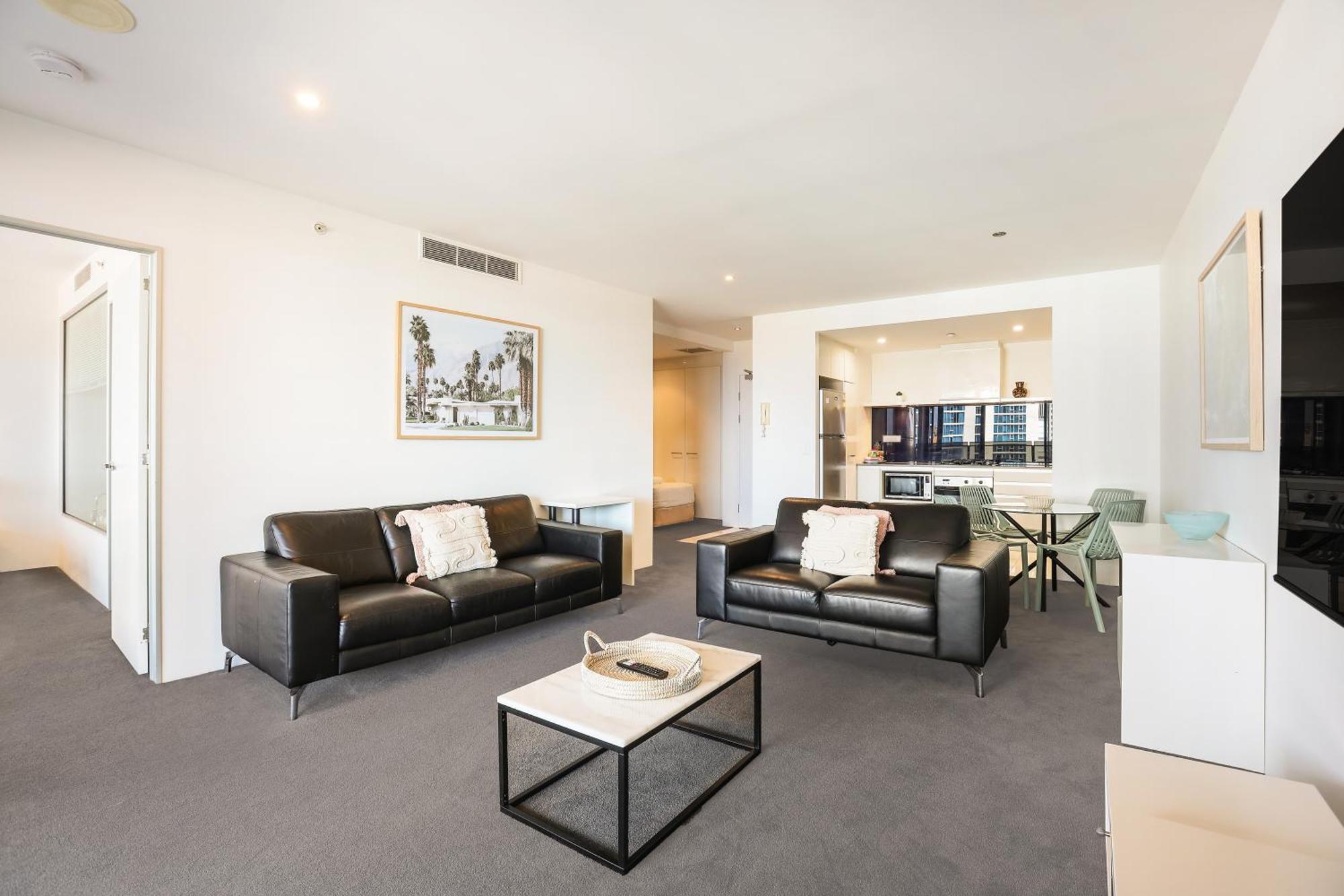 Circle On Cavill 2, 3, 4 & 5 Bedroom Skyhomes & Sub Penthouses By Gold Coast Holidays エクステリア 写真