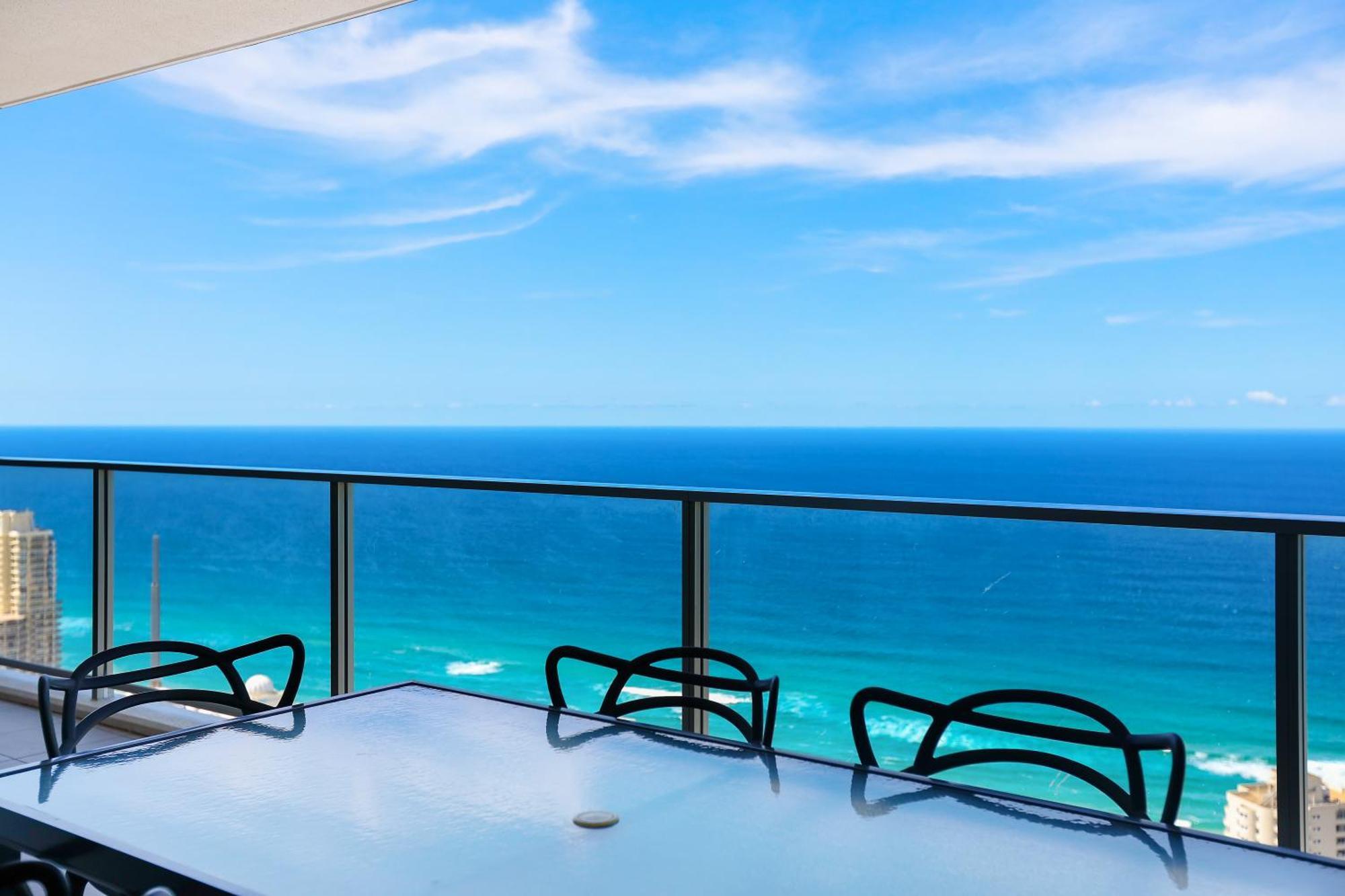Circle On Cavill 2, 3, 4 & 5 Bedroom Skyhomes & Sub Penthouses By Gold Coast Holidays エクステリア 写真