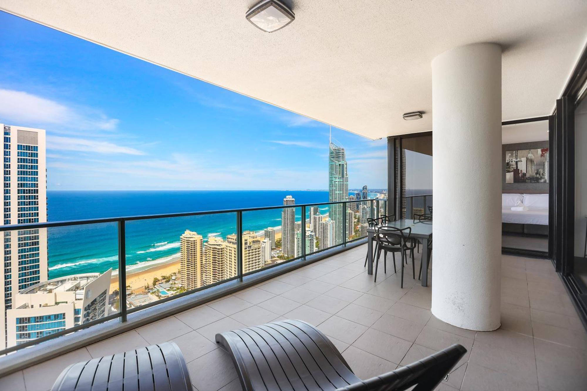 Circle On Cavill 2, 3, 4 & 5 Bedroom Skyhomes & Sub Penthouses By Gold Coast Holidays エクステリア 写真