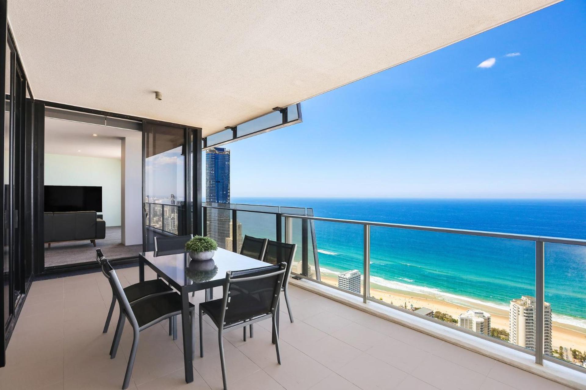 Circle On Cavill 2, 3, 4 & 5 Bedroom Skyhomes & Sub Penthouses By Gold Coast Holidays エクステリア 写真