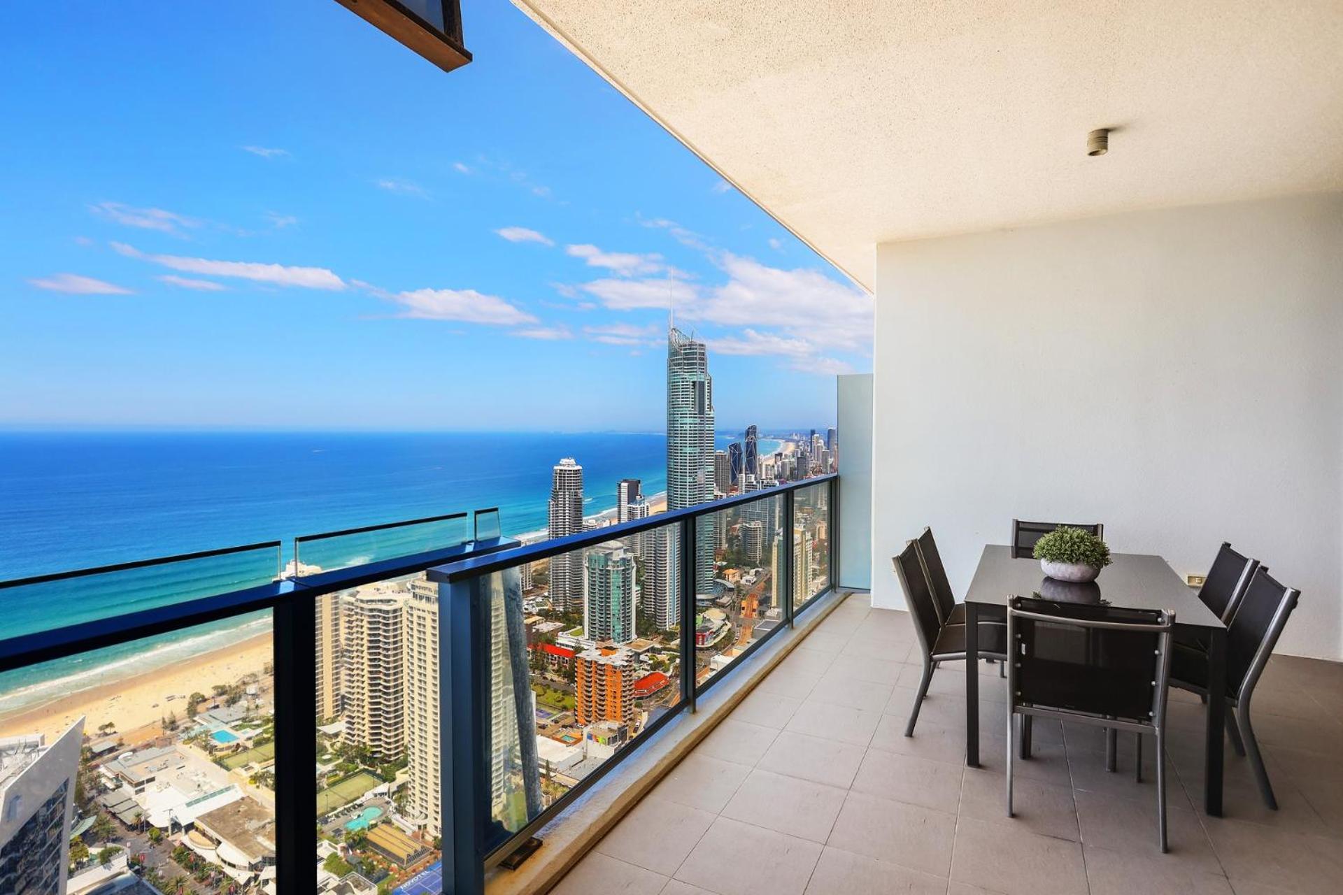 Circle On Cavill 2, 3, 4 & 5 Bedroom Skyhomes & Sub Penthouses By Gold Coast Holidays エクステリア 写真