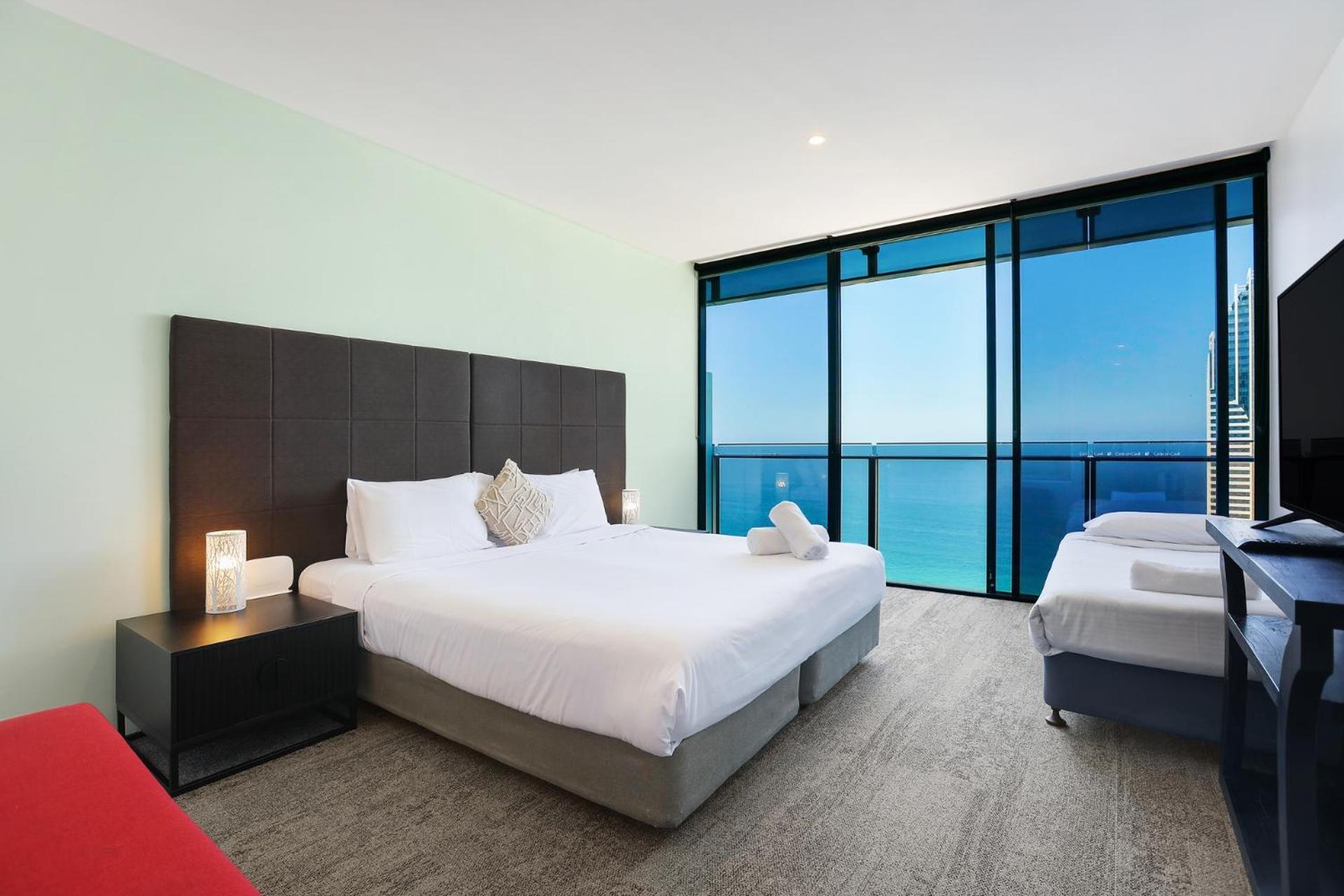 Circle On Cavill 2, 3, 4 & 5 Bedroom Skyhomes & Sub Penthouses By Gold Coast Holidays エクステリア 写真